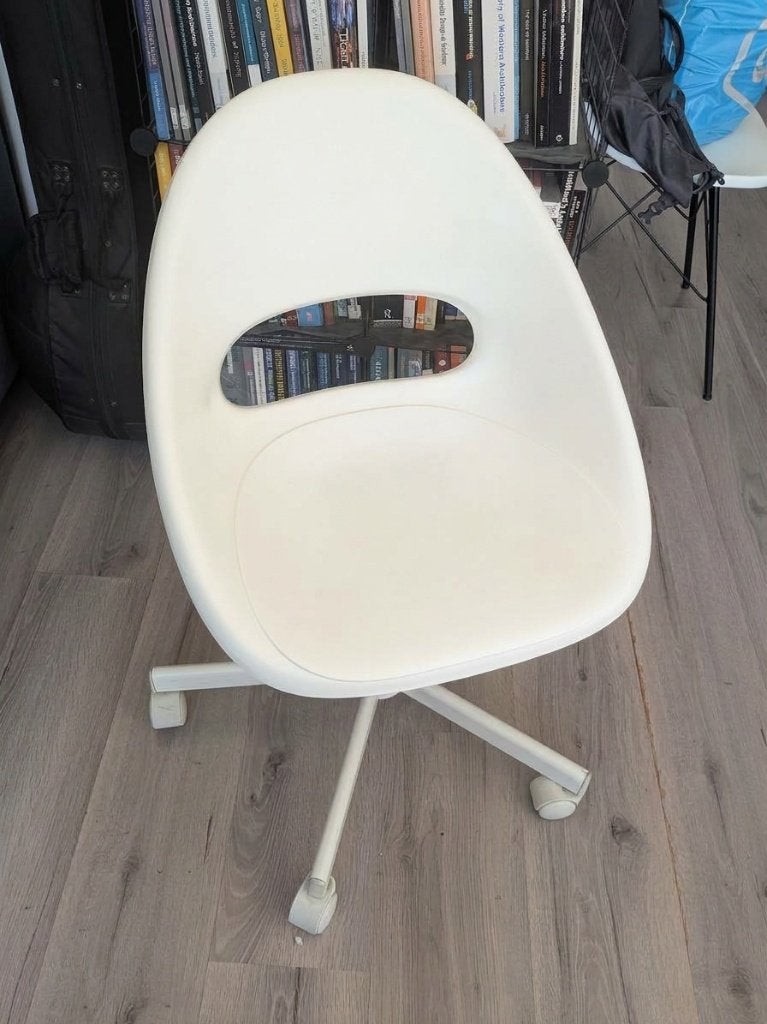 Stevige draaibare witte IKEA stoel - Rotating IKEA chair, Ophalen, Kunststof, Gebruikt, Eenpersoons