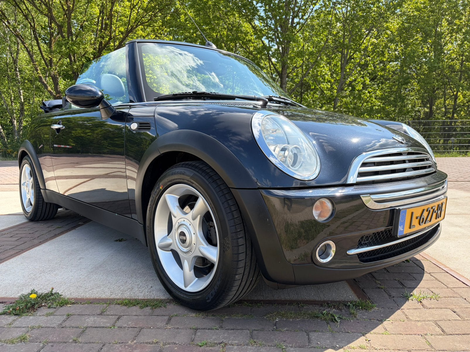 MINI Cooper Cabrio | 120 PK | Groot onderhoud | Veel Opties, Auto's, Mini, Voorwielaandrijving, 4 cilinders, Cabriolet, Handgeschakeld