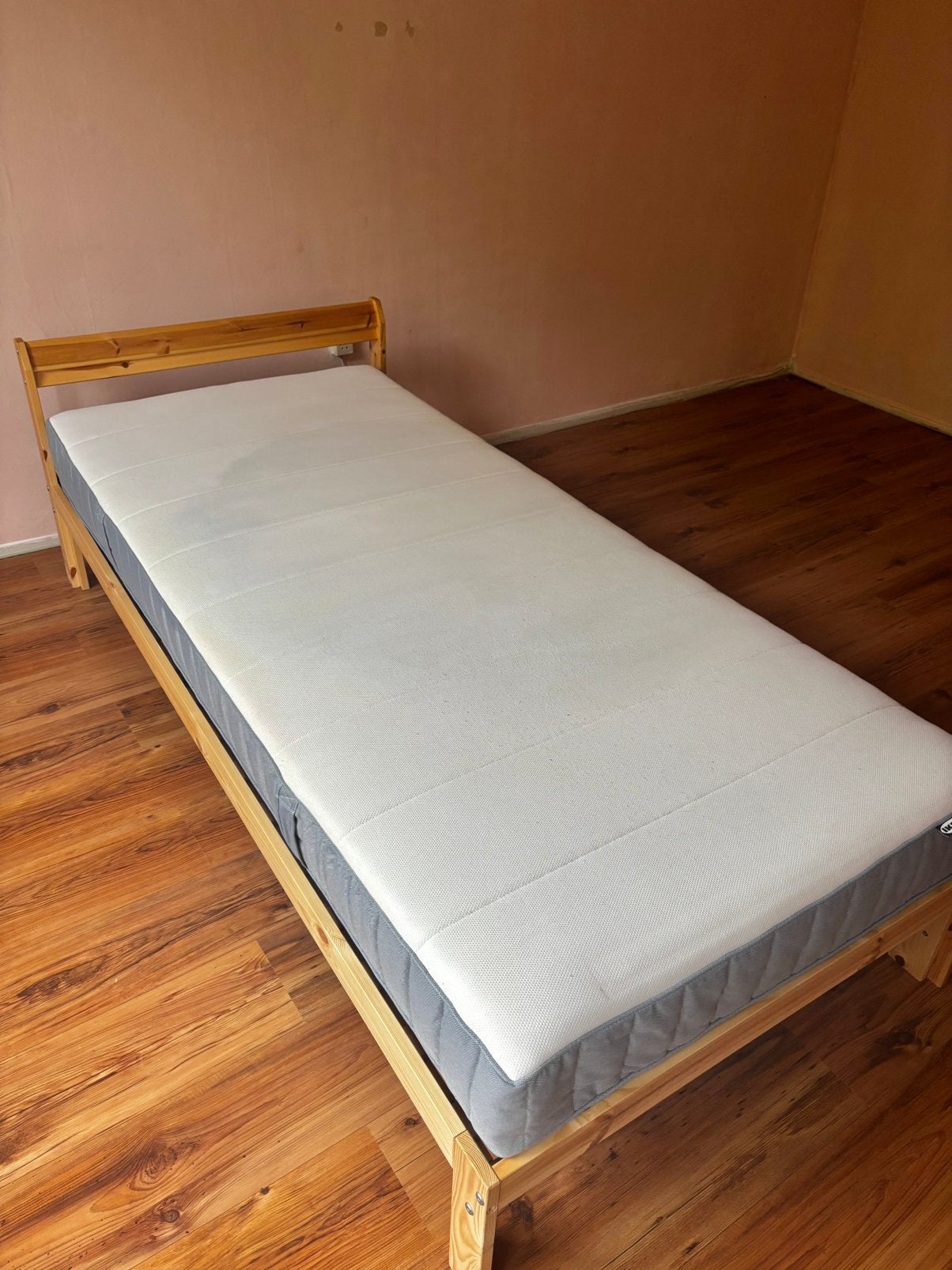 Wooden single bed frame with foam mattress, 90 cm, Eenpersoons, Wit, Ophalen of Verzenden