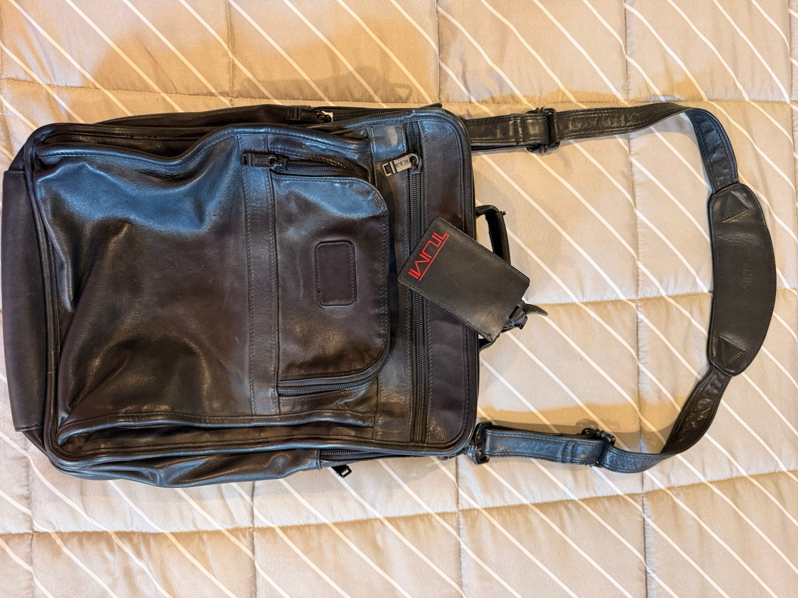 Tumi tassen, Ophalen of Verzenden, Zo goed als nieuw, 30 cm of meer, Minder dan 35 cm