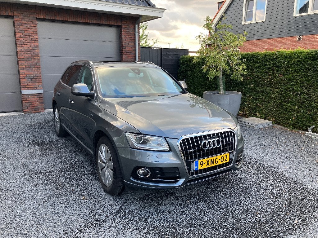 Orig Ned. dealeronderhouden Audi Q5 2.0 Tfsi Hybrid Quattro, Auto's, Audi, Automaat, 120 €/maand, Dealer onderhouden, Lichtsensor