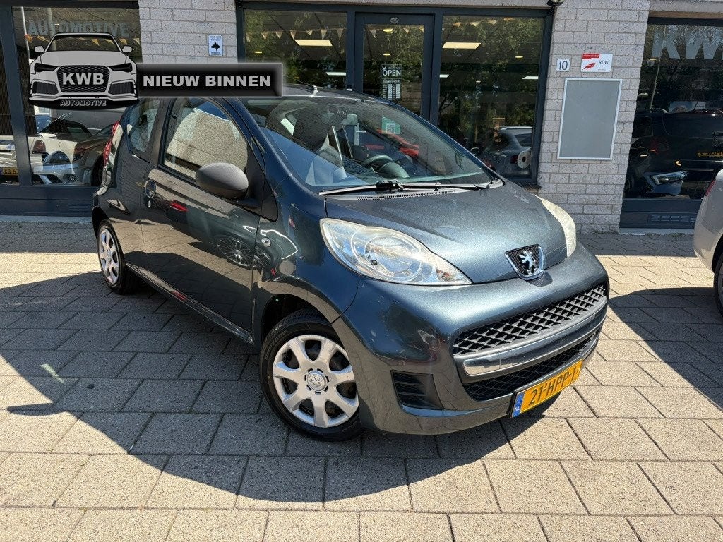 Peugeot 107 1.0-12V XR 3Drs Nieuwe apk Weinig KM (bj 2009), Gebruikt, 4 stoelen, 68 pk, Origineel Nederlands