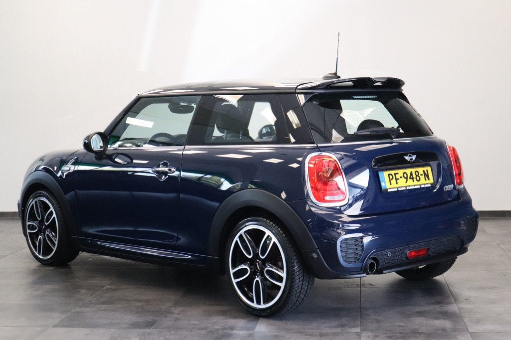 MINI Cooper 1.5 Cooper JCW King's Cross Navigatie CruiseCont, Auto's, Mini, Voorwielaandrijving, 136 pk, Gebruikt, Euro 6