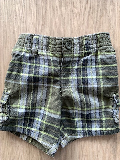 Korte broek van Benetton , maat 68 zgan (A21), Kinderen en Baby's, Babykleding | Maat 68, Broekje, Ophalen of Verzenden, Zo goed als nieuw