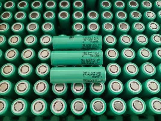 130x Samsung 50S Batterijen - Nieuw en Ongeopend, Ophalen, Zo goed als nieuw, Oplaadbaar