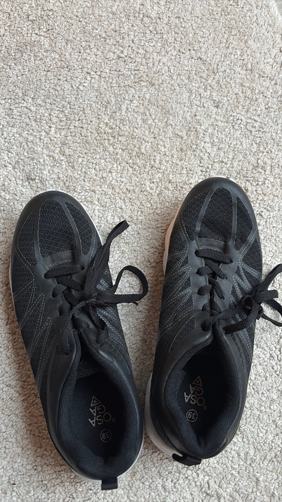 Zwarte gymschoenen osaga maat 39, Ophalen of Verzenden, Zo goed als nieuw, Schoenen