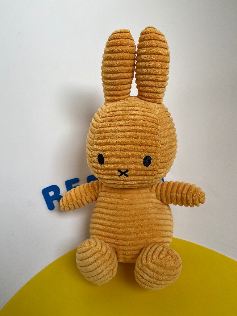 K1784 bon ton toys Nijntje geel ribstof, Ophalen of Verzenden, Konijn