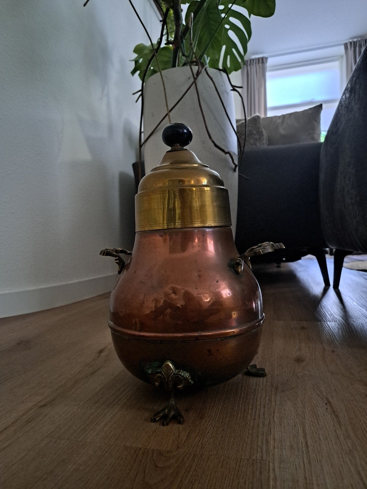 Antieke koperen pot met messing deksel bronzen doofpot, Ophalen of Verzenden, Koper
