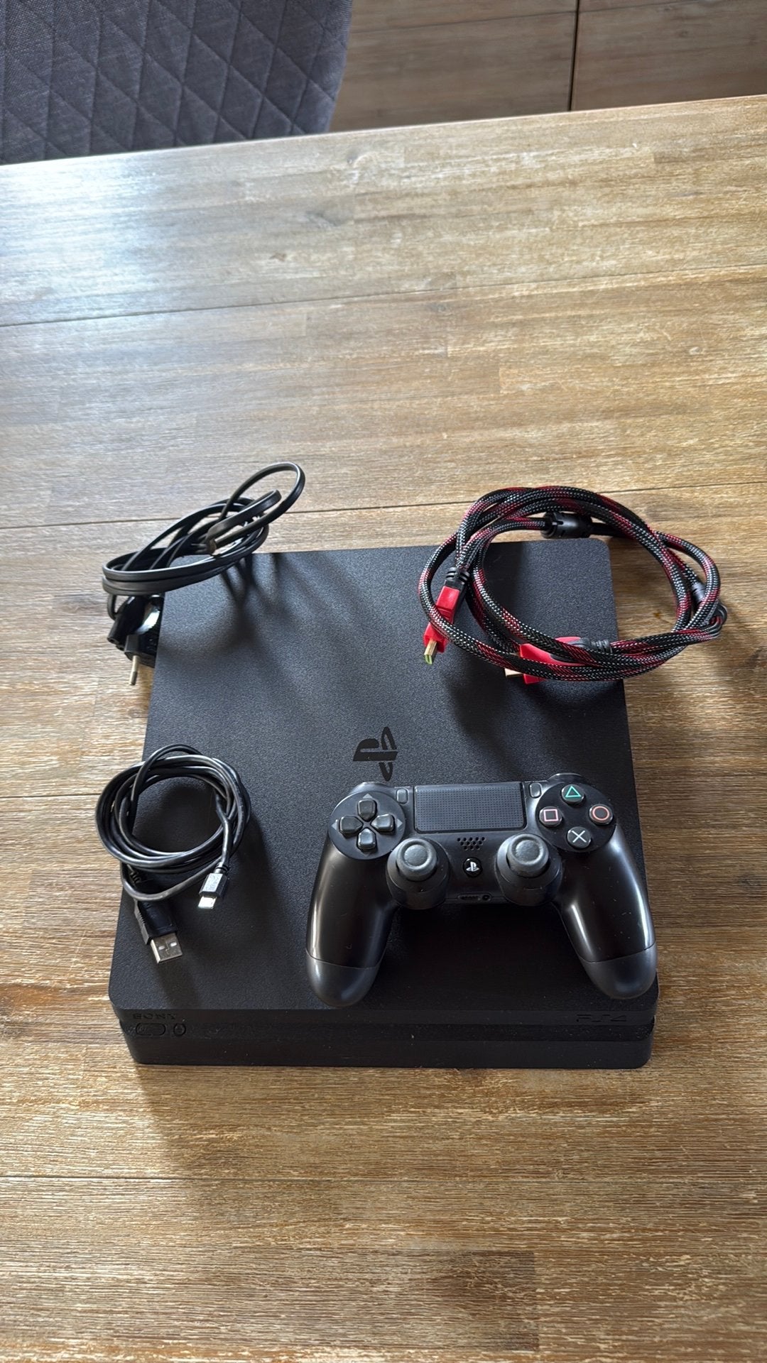 Playstation 4 met controller en hdmi kabel., Ophalen, Zo goed als nieuw, Met 1 controller, Original
