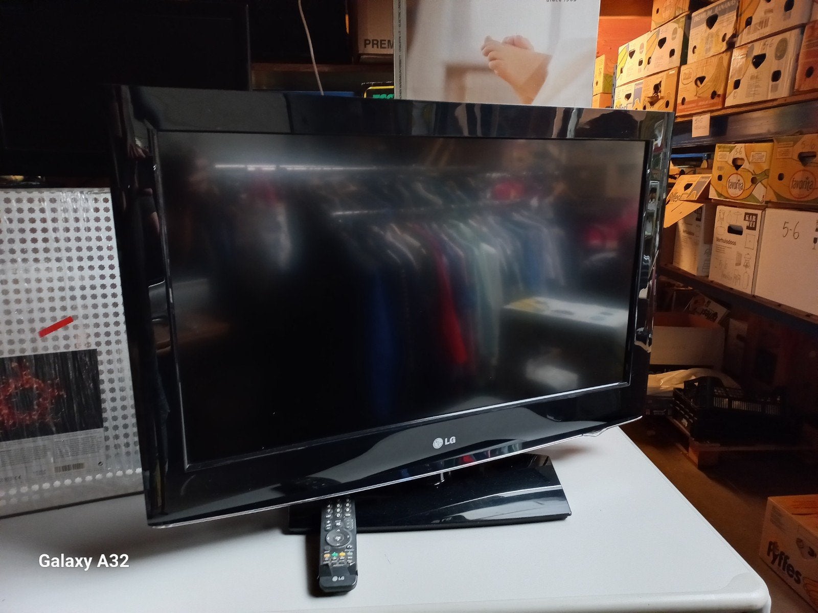 32 inch TV  meerdere merken, o.a. Philips. LG  *VOETBAL DEAL, Ophalen, Gebruikt, 50 Hz, LG