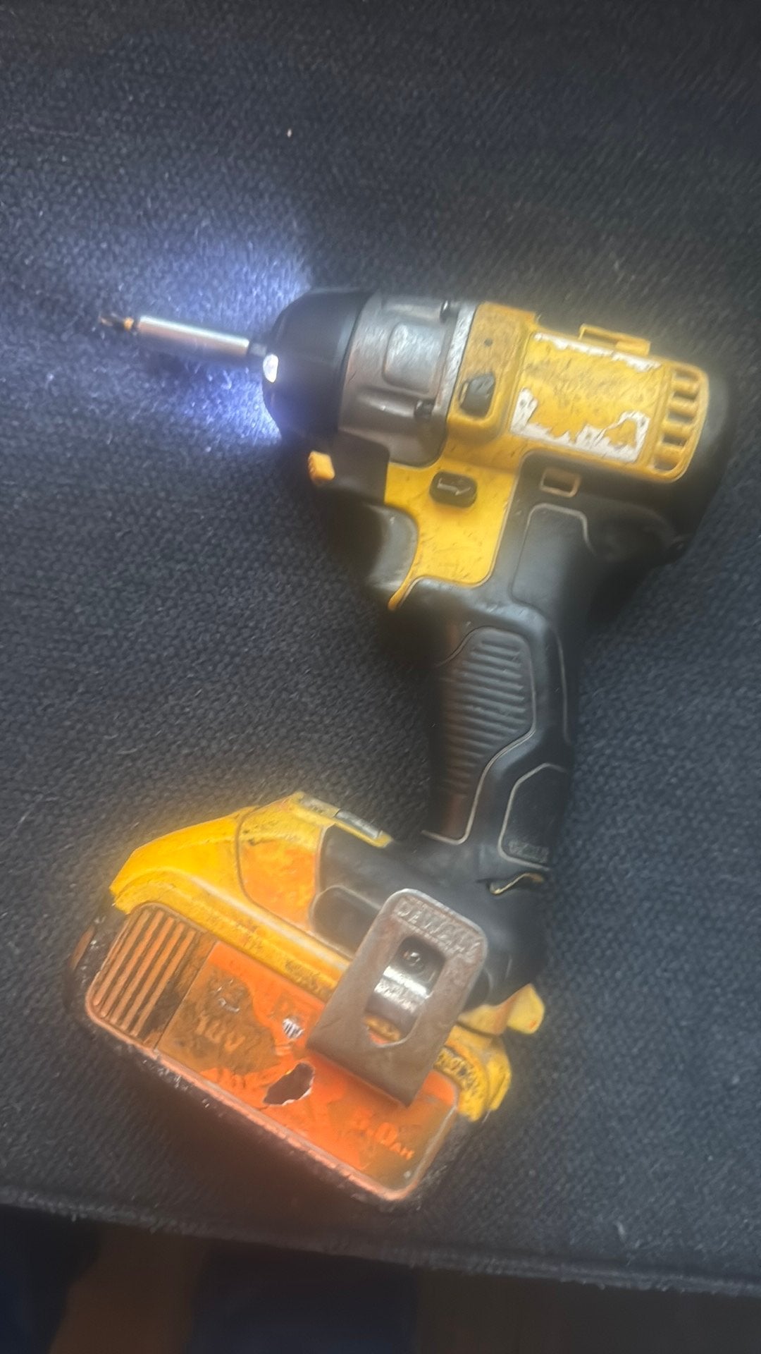 DeWalt 18V Schroefmachine - Gebruikt, Gebruikt, Variabele snelheid, Ophalen of Verzenden, Boor- en Schroefmachine