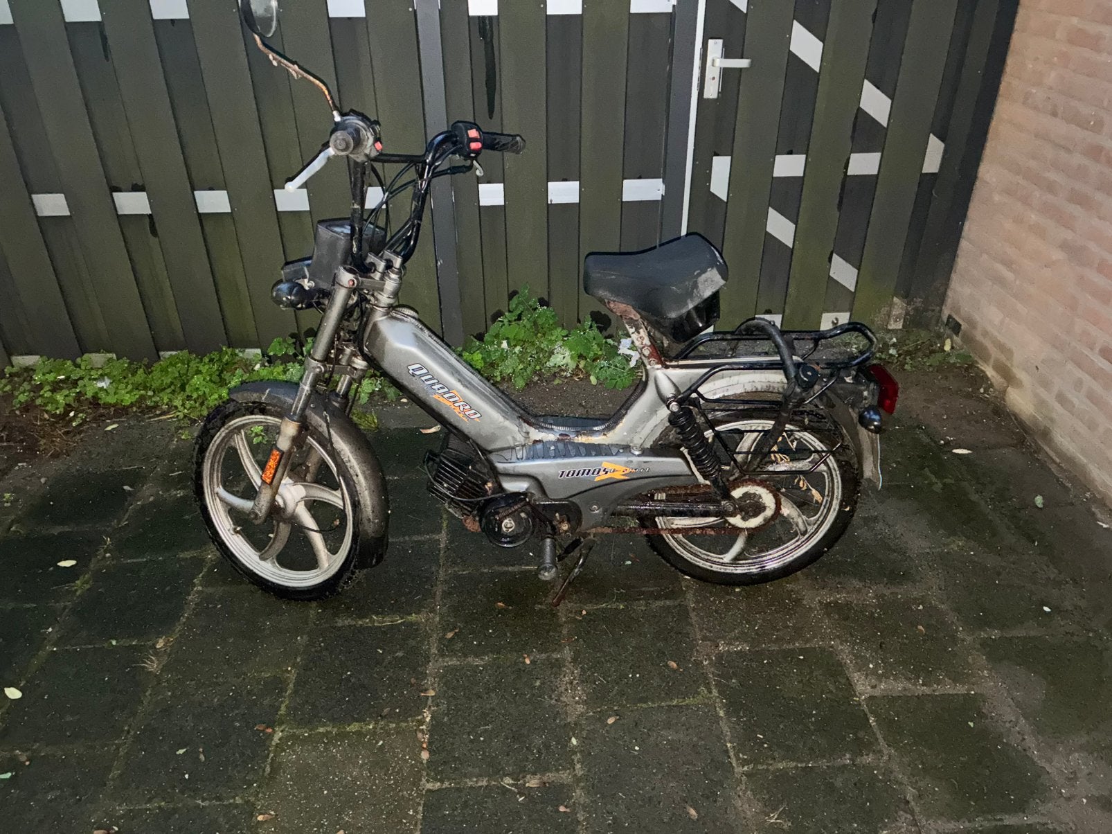 Tomos quadro e-start 2009, Fietsen en Brommers, Ophalen, Gebruikt, Quadro, 50 cc