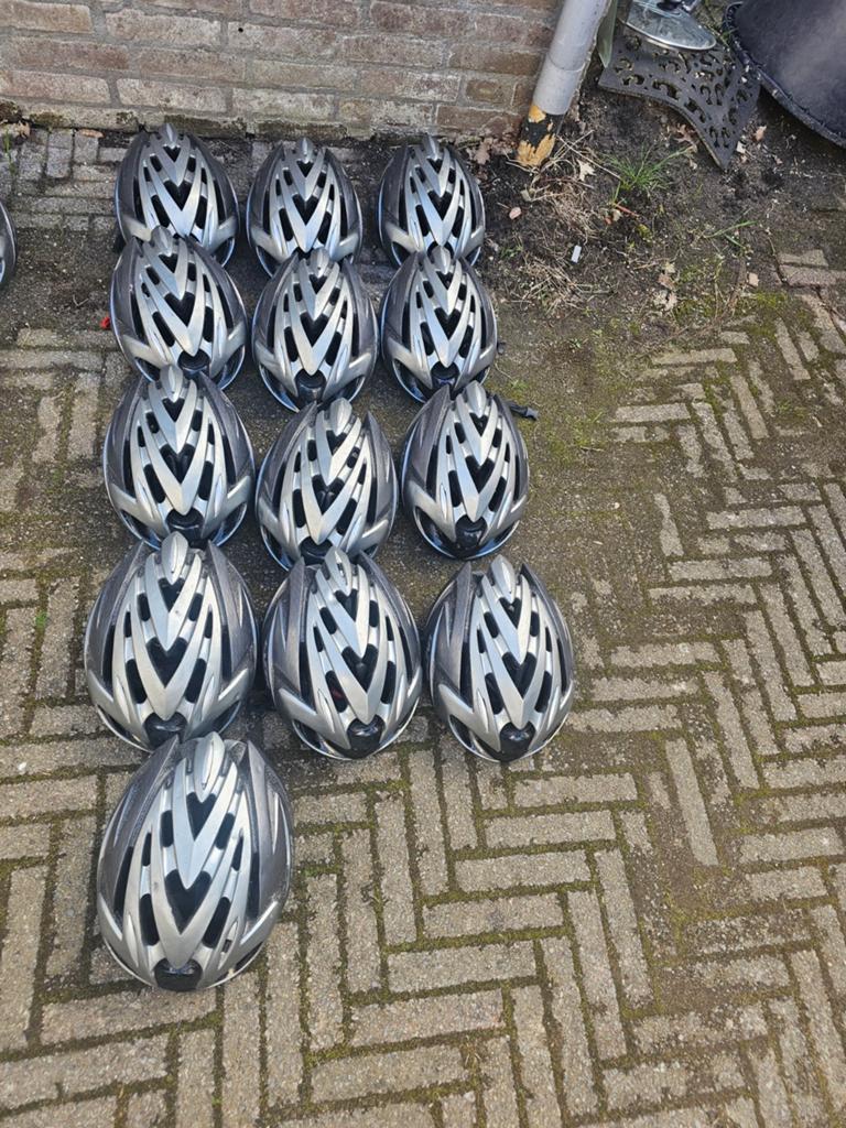 Partij 31 fiets helmen, Ophalen of Verzenden, XL, Heer of Dame