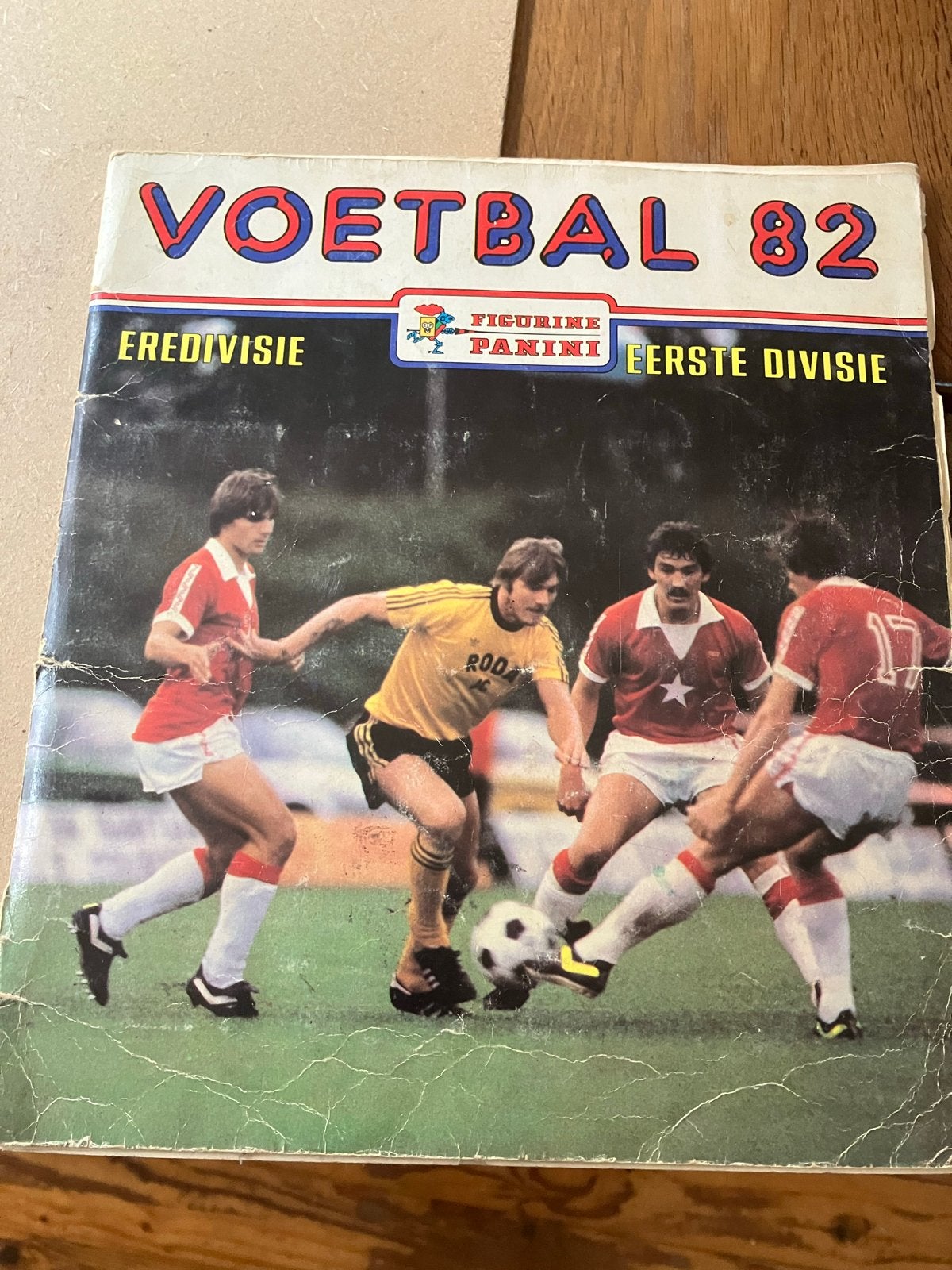 Panini Voetbal 82 Stickerboek - Eredivisie & Eerste Divisie, Ophalen of Verzenden, Gebruikt, Overige binnenlandse clubs, Boek of Tijdschrift