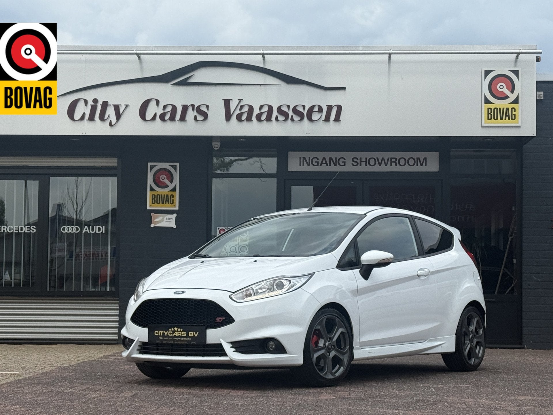 Ford Fiesta 1.6 ST2 182 pk navi climate ctr Recaro stoelen P, 1596 cc, 1063 kg, Gebruikt, 4 cilinders