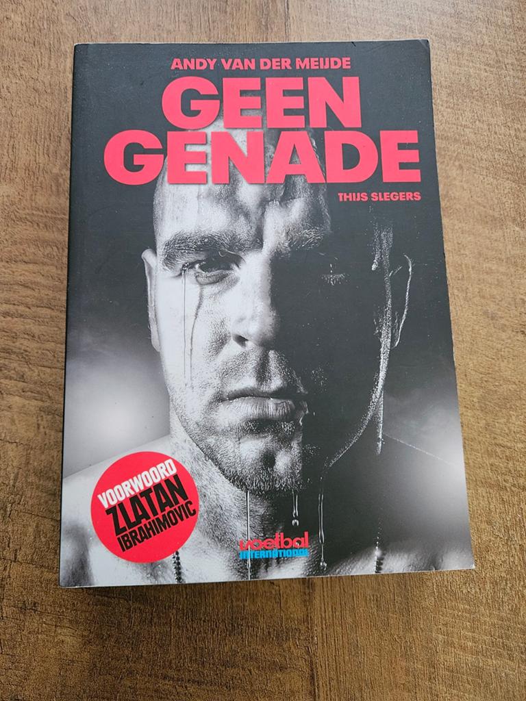 Boek: Geen Genade - Andy van der Meijde (Voetbal), Ophalen of Verzenden, Gelezen, Andy van der Meijde, Thijs Slegers, Nederland