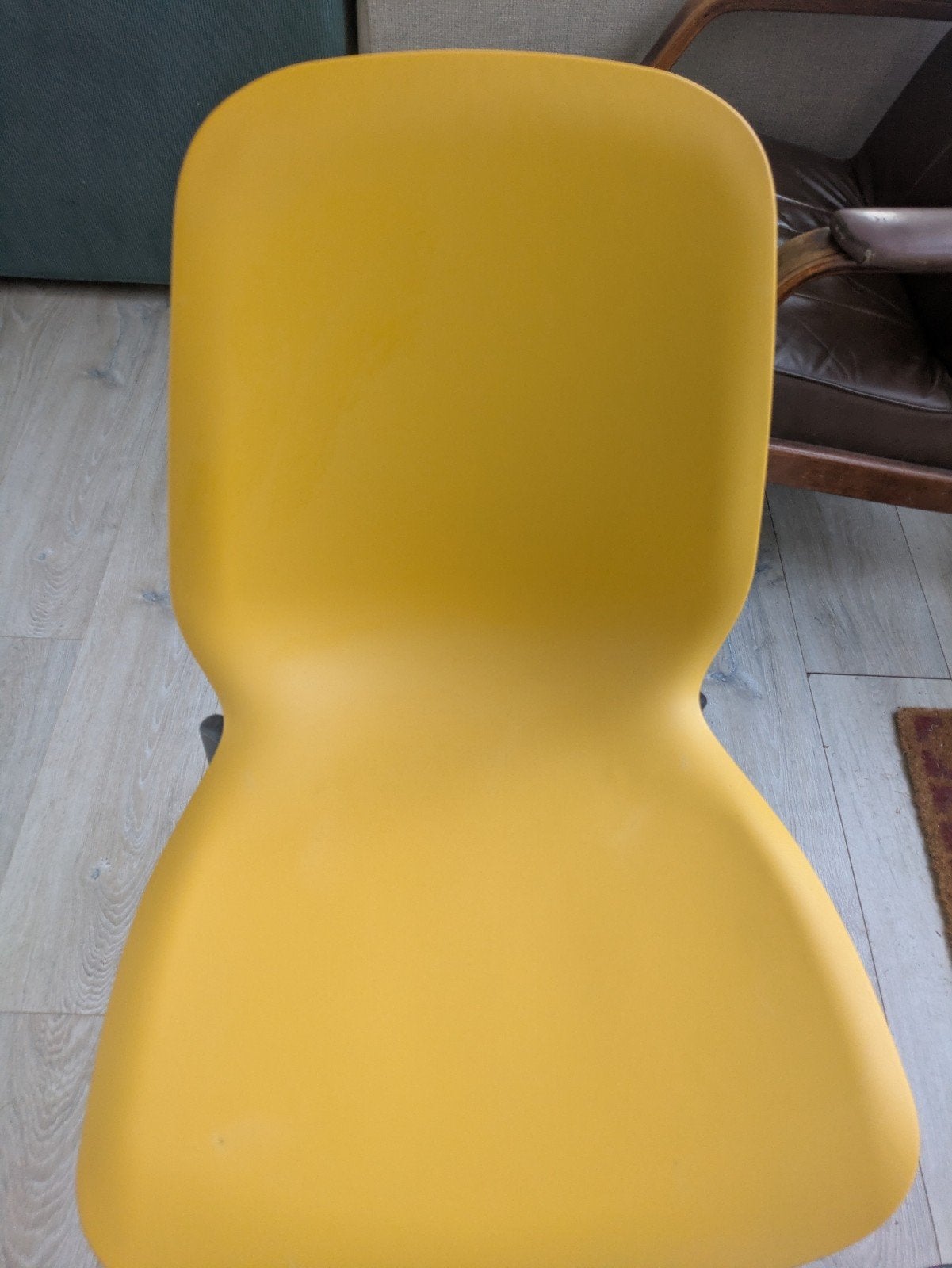 Gele stoel ikea skalsta, Huis en Inrichting, Ophalen, Overige kleuren, Kunststof, Gebruikt