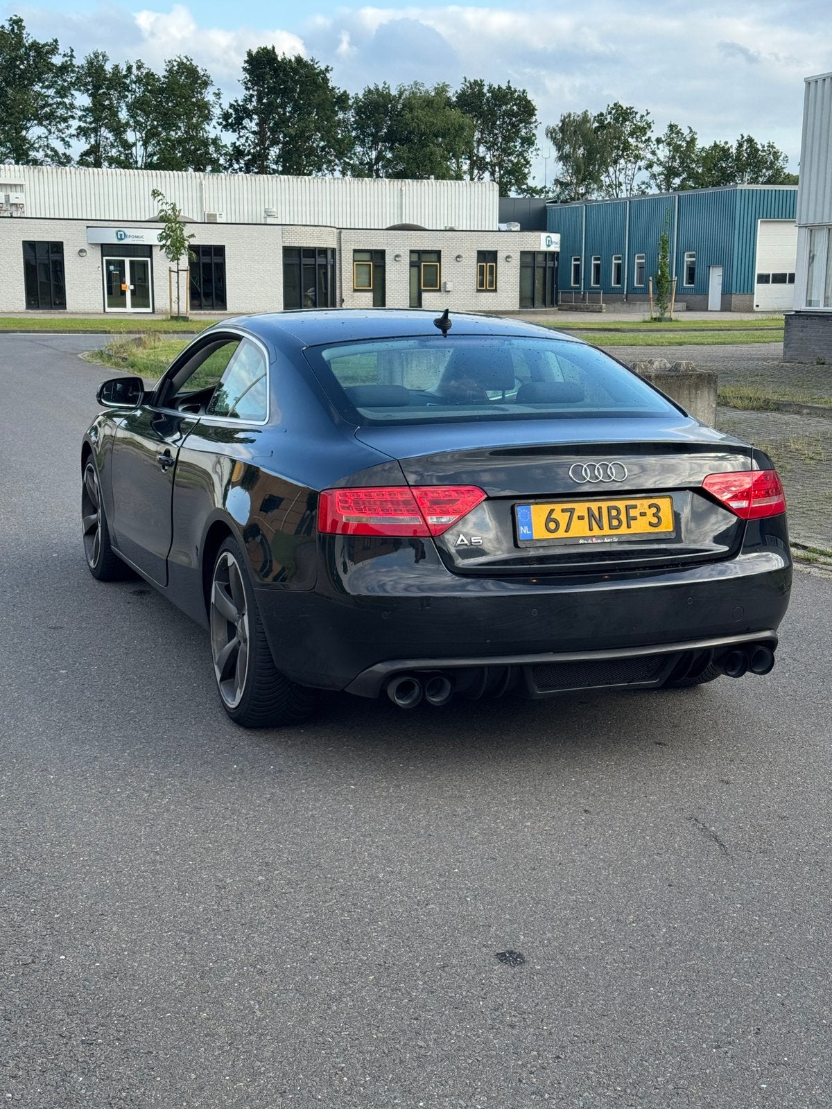 Audi A5 1.8 Tfsi 118KW Coupe 2010 Zwart NW APK SPORTUITLAAT!, Voorwielaandrijving, Stof, Zwart, Zwart