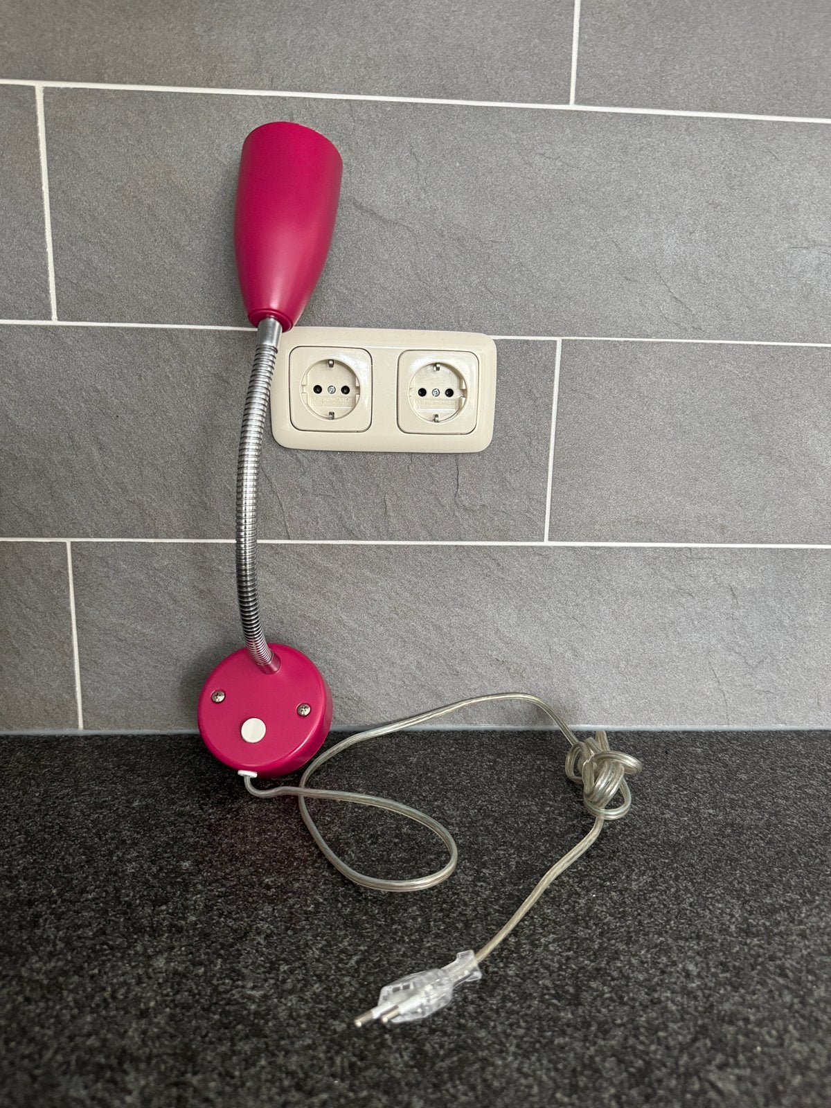 Nachtlamp / bedlamp of leeslamp, Huis en Inrichting, Kunststof, Gebruikt, Bedlamp, Roze