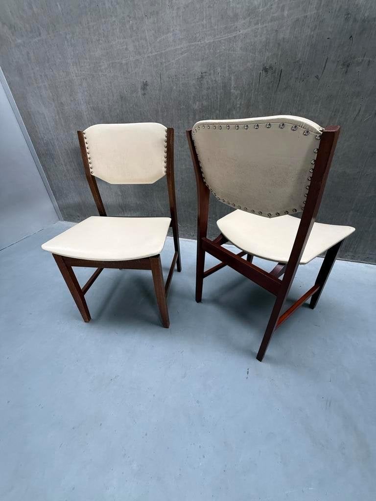 Twee Vintage Eetkamerstoelen Met Witte Skaileer, Antiek en Kunst, Antiek | Meubels | Stoelen en Banken, Ophalen