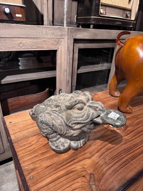 Decoratieve kunststof gargoyle waterspuwer ornament, Antiek en Kunst, Ophalen of Verzenden
