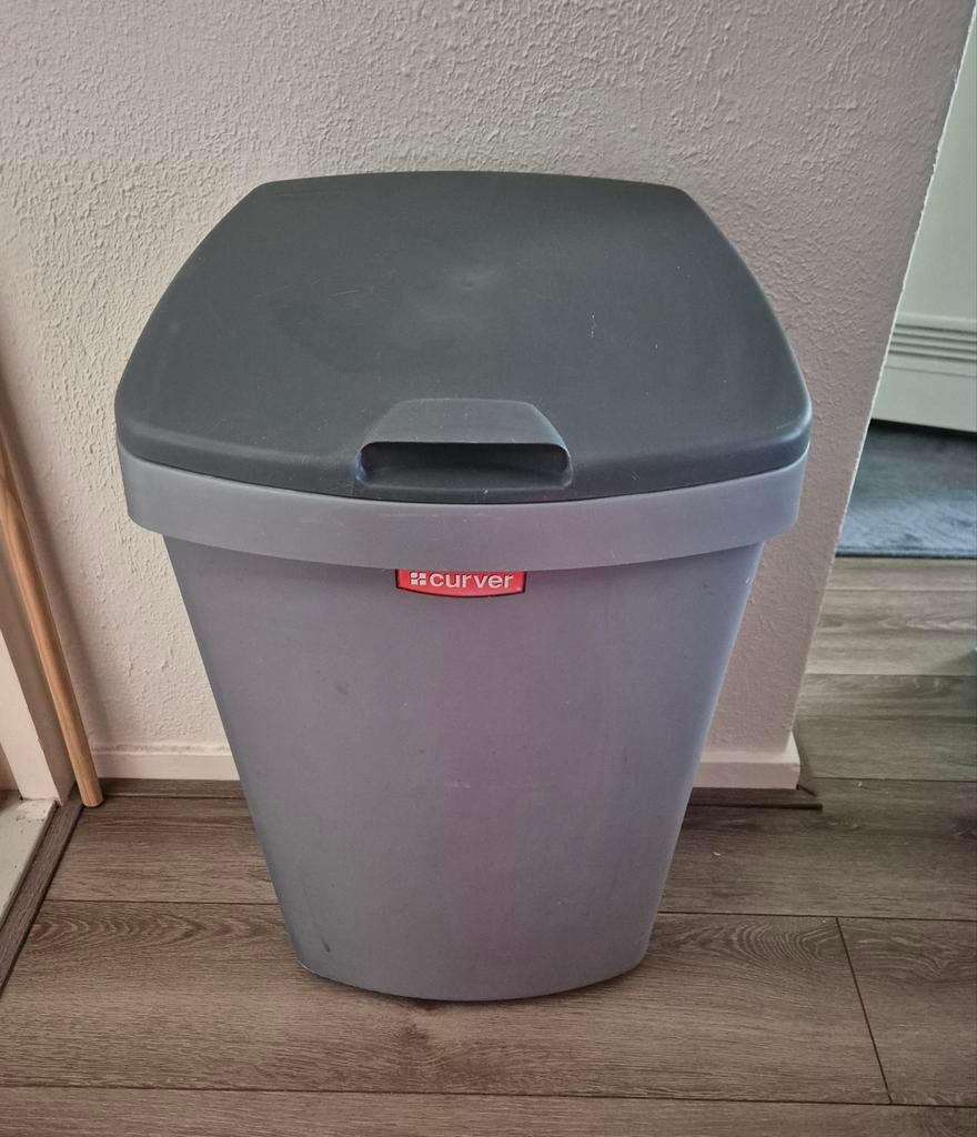 Curver prullenbak, 40 liter of meer, Ophalen, Kunststof, 50 tot 75 cm