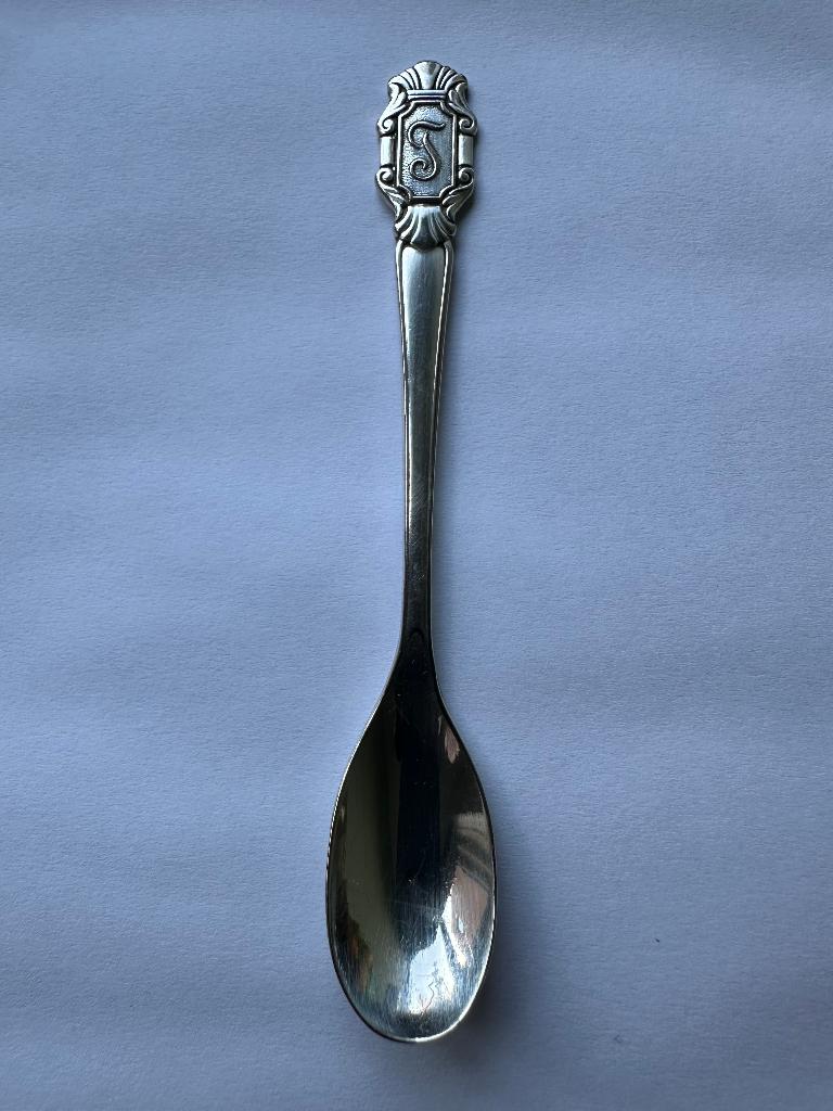 Verzilverd letter T lepeltje. Lepel theelepeltje GN Gero 90., Antiek en Kunst, Antiek | Bestek, Ophalen of Verzenden