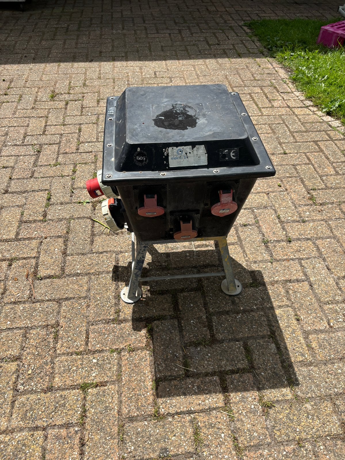 Zwerfkast / paddestoel te koop 63A!, Doe-het-zelf en Verbouw, Elektra en Kabels, Gebruikt, Overige typen, Ophalen of Verzenden