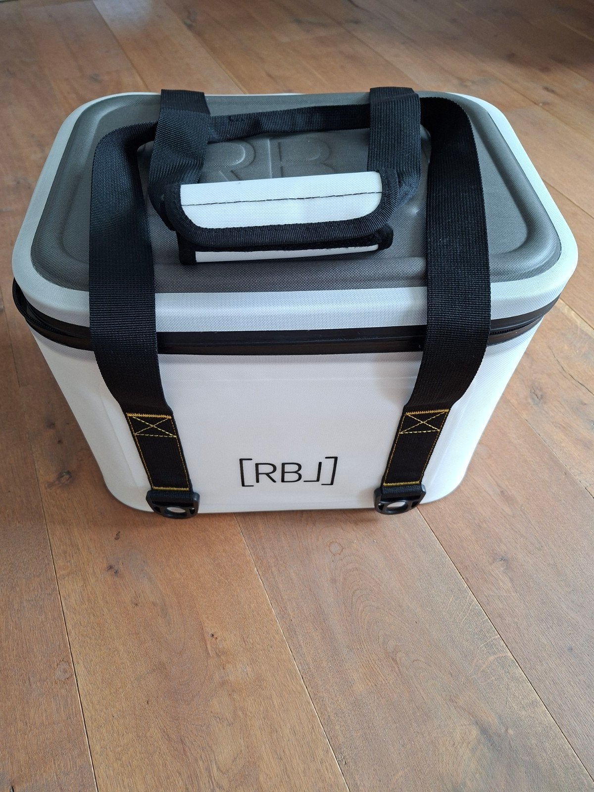Coolbox Rebel Outdoor 14L - Nieuw en Ongebruikt, Ophalen of Verzenden, Nieuw, Koelbox, Koelelement