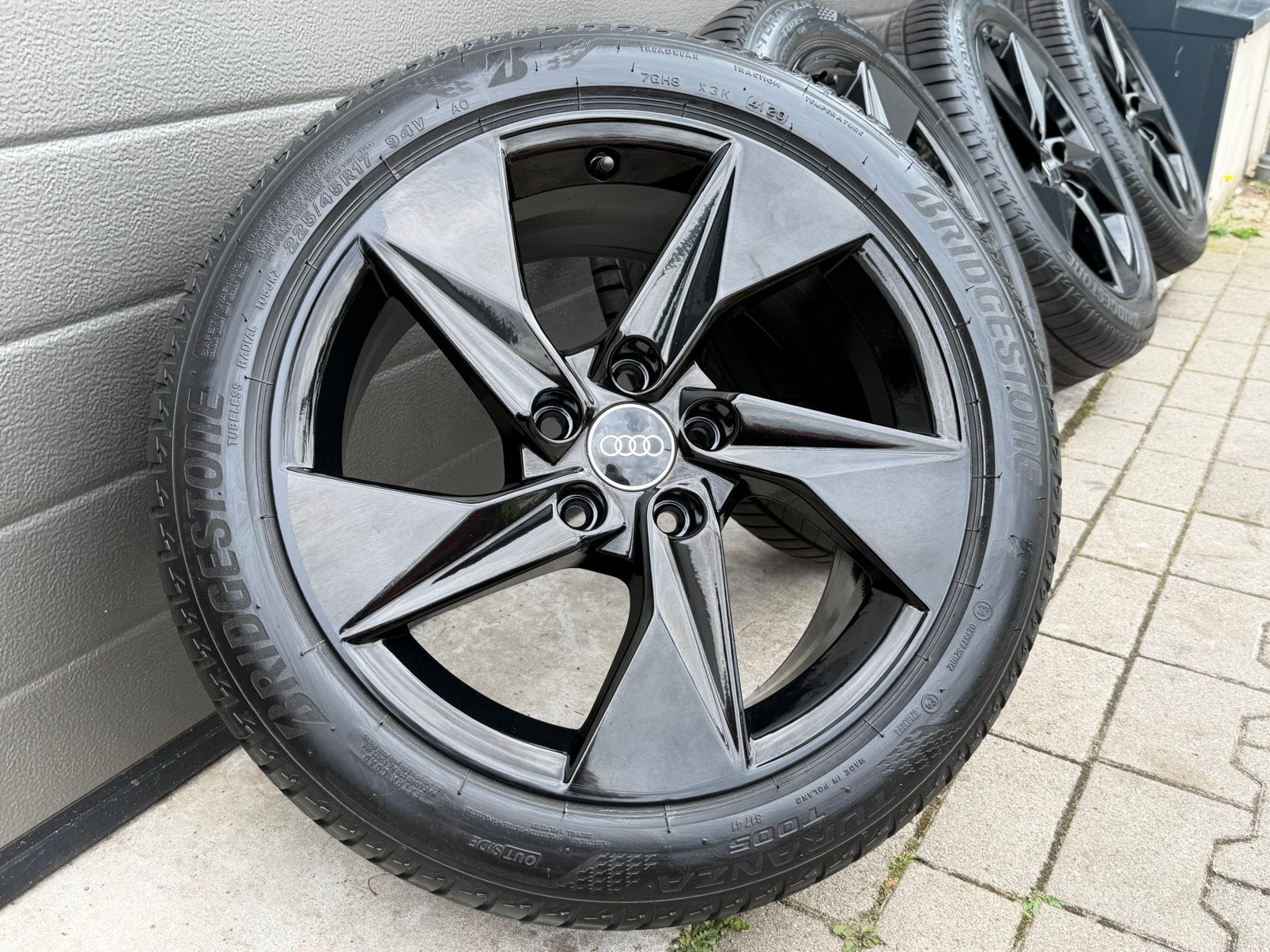 17” INCH AUDI A3 Sport Zwart Origineel Zomer Nieuwstaat, Auto-onderdelen, Banden en Velgen, Banden en Velgen, 17 inch, Ophalen of Verzenden