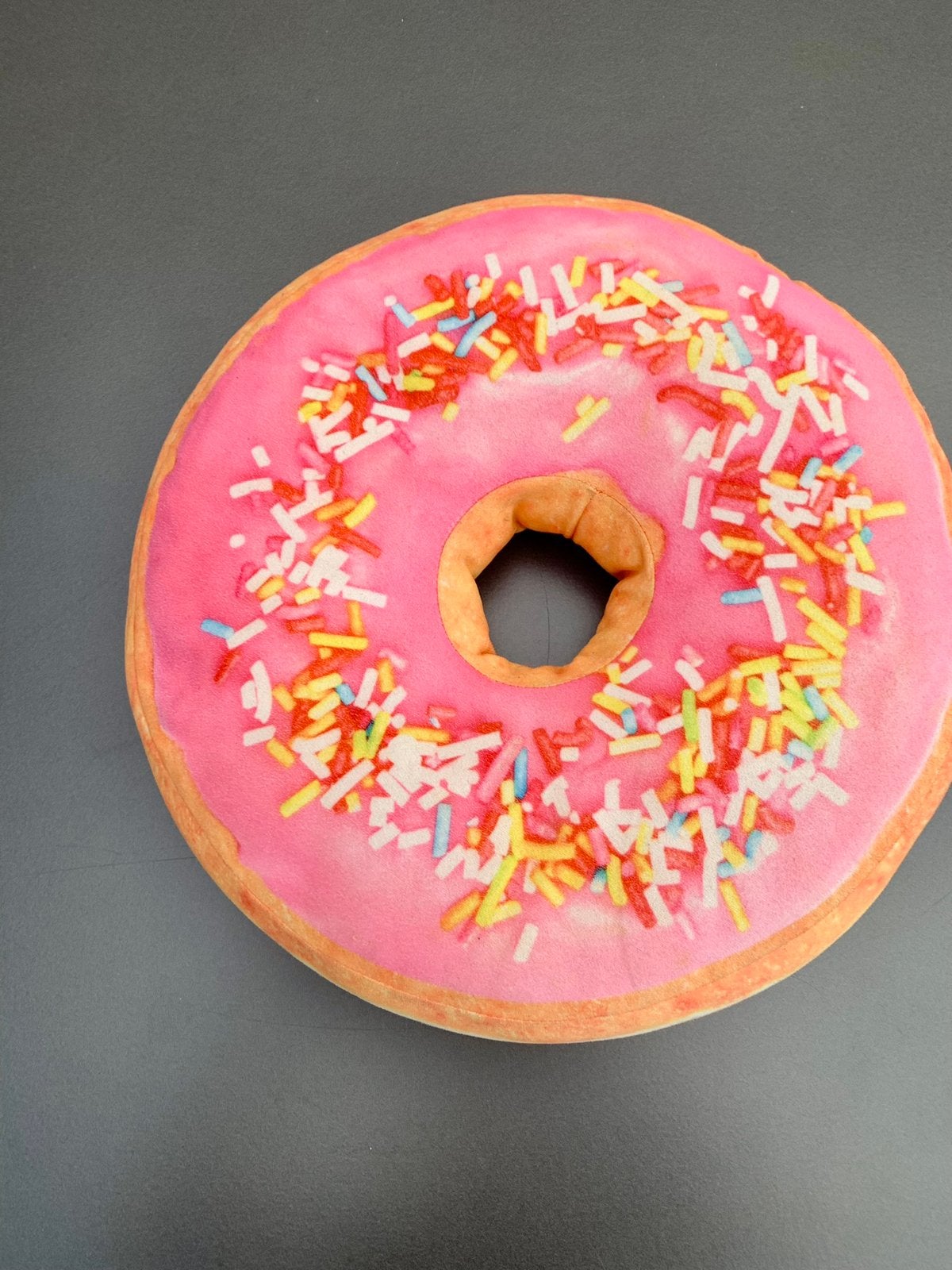 TE KOOP: mooi groot donutkussen doorsnede 39 cm ZGAN, Roze, Ophalen of Verzenden, Zo goed als nieuw, Kleed of Kussen