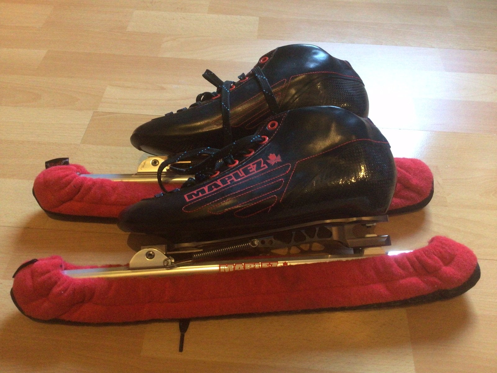 Maple klapschaatsen, Sport en Fitness, Ophalen, Klapschaats, Zo goed als nieuw, Maple