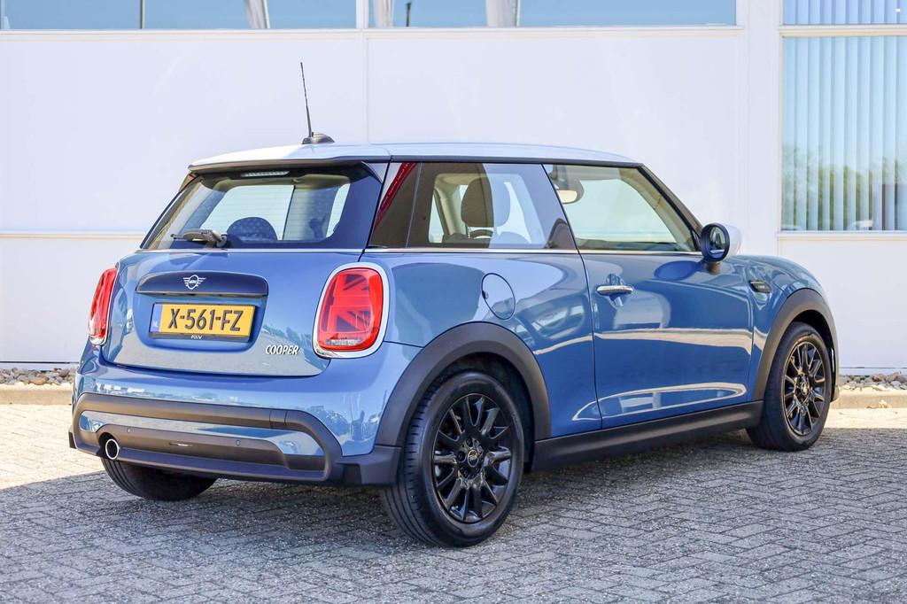 Mini Mini 1.5 136pk AUT Cooper Camden Edition | Rijprofielin, Auto's, Mini, 12 maanden, 136 pk, Gebruikt, Leder en Stof