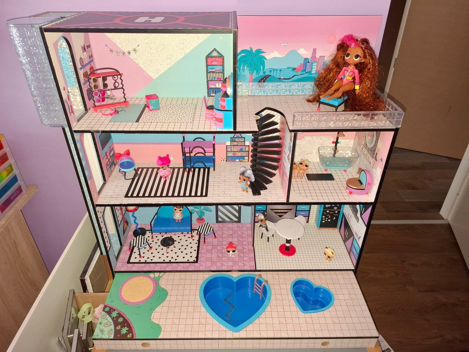 LOL Surprise Poppenhuis met veel poppen en accessoires, Ophalen, Gebruikt, Overige typen