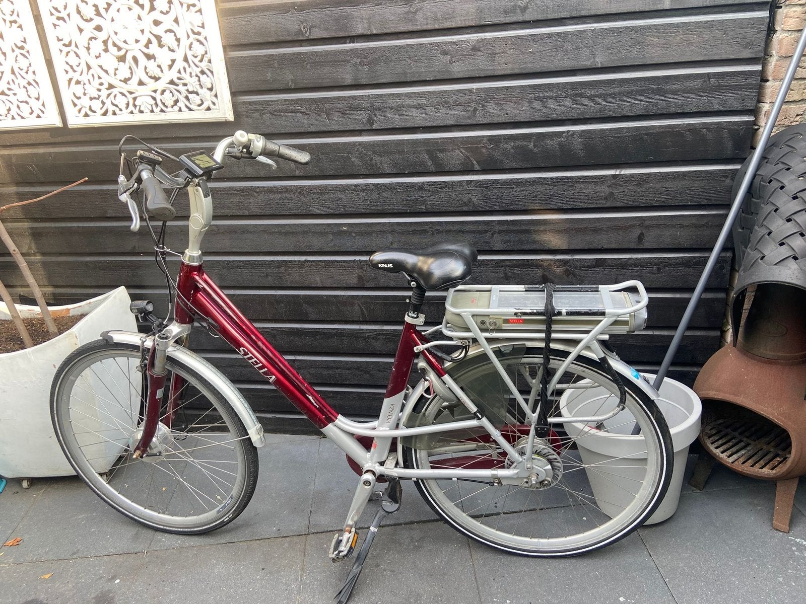 Elektrische damesfiets stella, Fietsen en Brommers, Elektrische fietsen, 55 tot 59 cm, Ophalen, Zo goed als nieuw, Overige merken