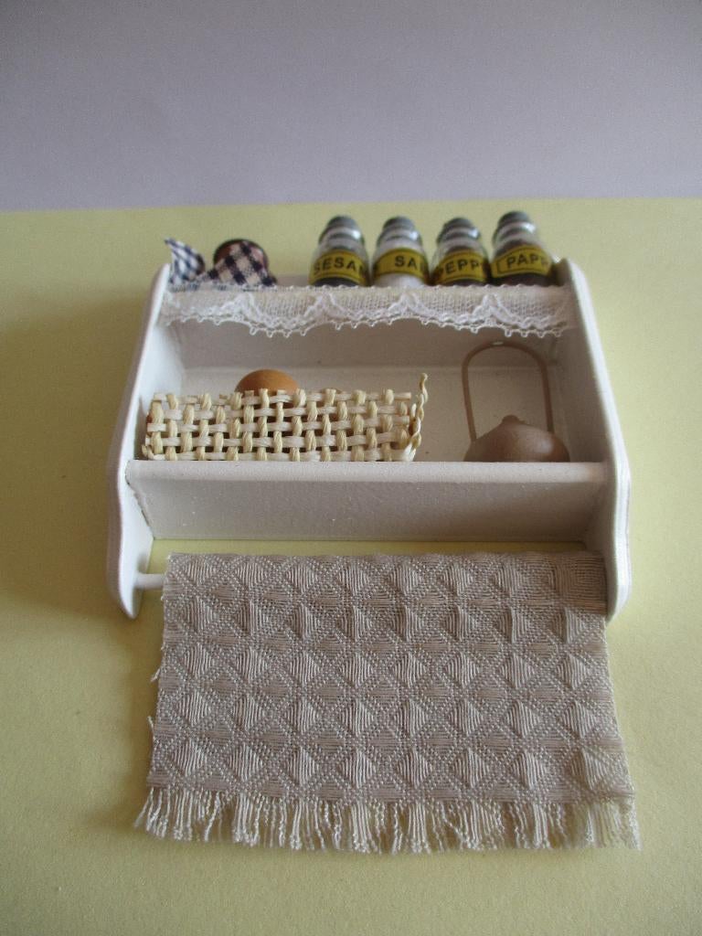 poppenhuis groter kruiden/keukenrek, Ophalen of Verzenden, Zo goed als nieuw, Decoratie