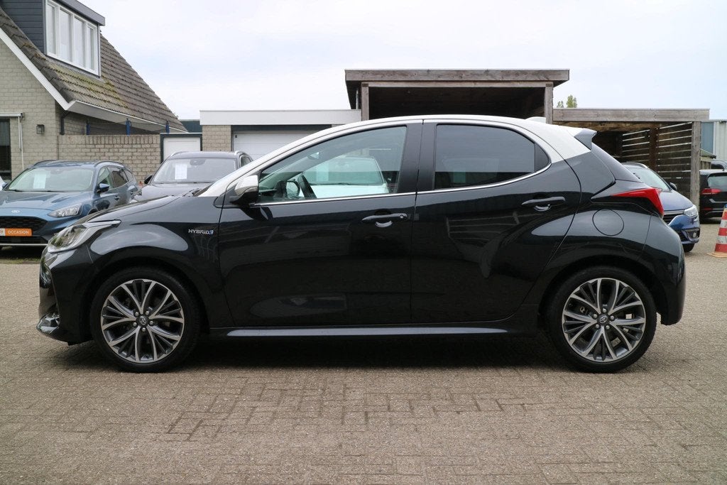 Toyota Yaris 1.5 Hybrid Bi-Tone *VERKOCHT*, 450 kg, Gebruikt, Zwart, 1490 cc