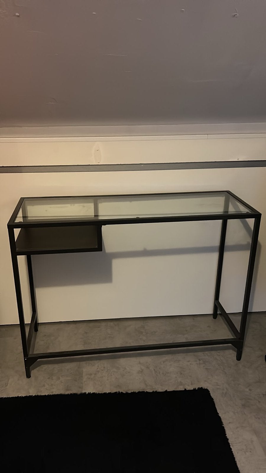 IKEA bureau met glazen blad en metalen frame, Ophalen, Gebruikt, IKEA, Computerbureau