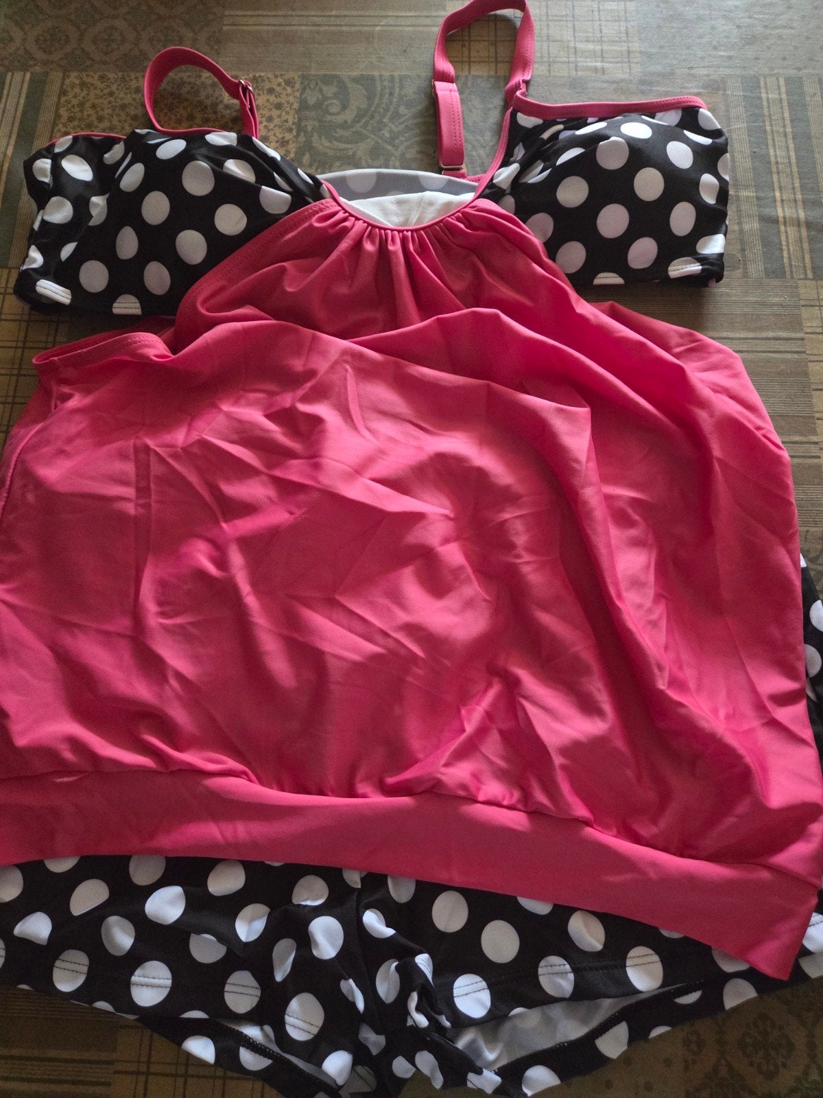 Leuke tankini set met roze top en stippen broekje, Overige typen, Nieuw, Ophalen of Verzenden, Onbekend