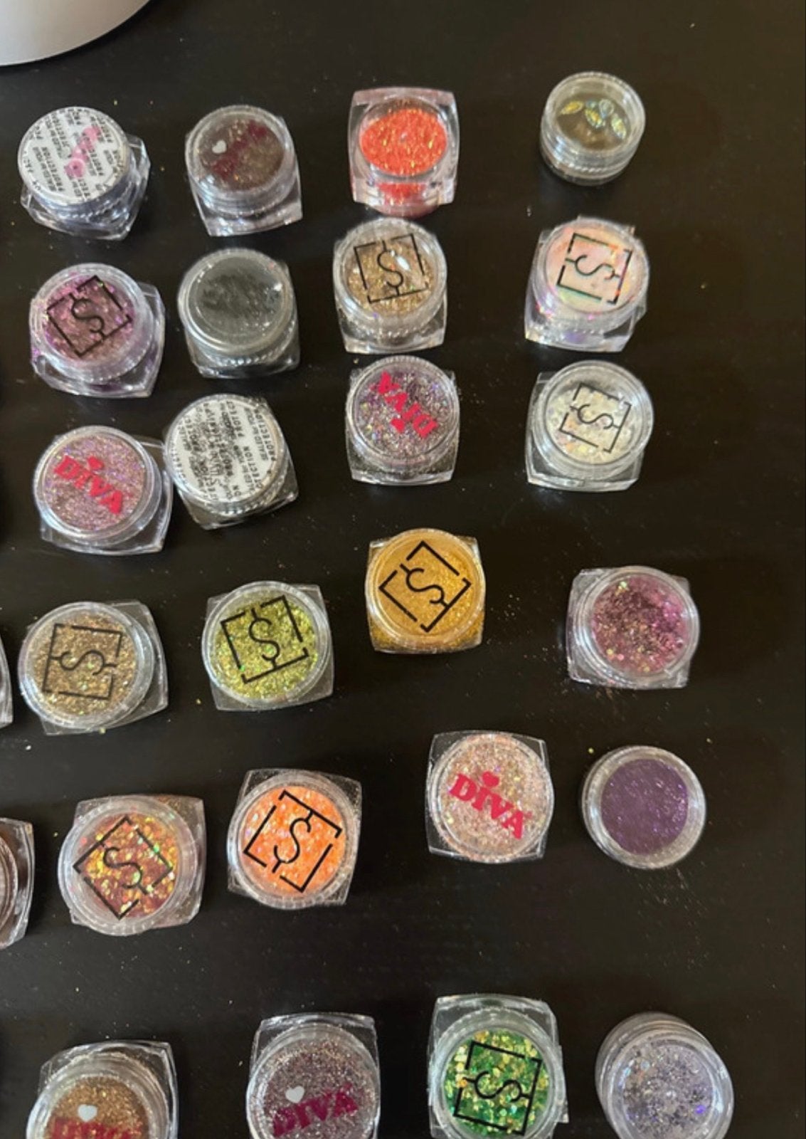36 potjes glitter van Diva en Tanya Savchenko, Ophalen of Verzenden, Gebruikt, Overige typen