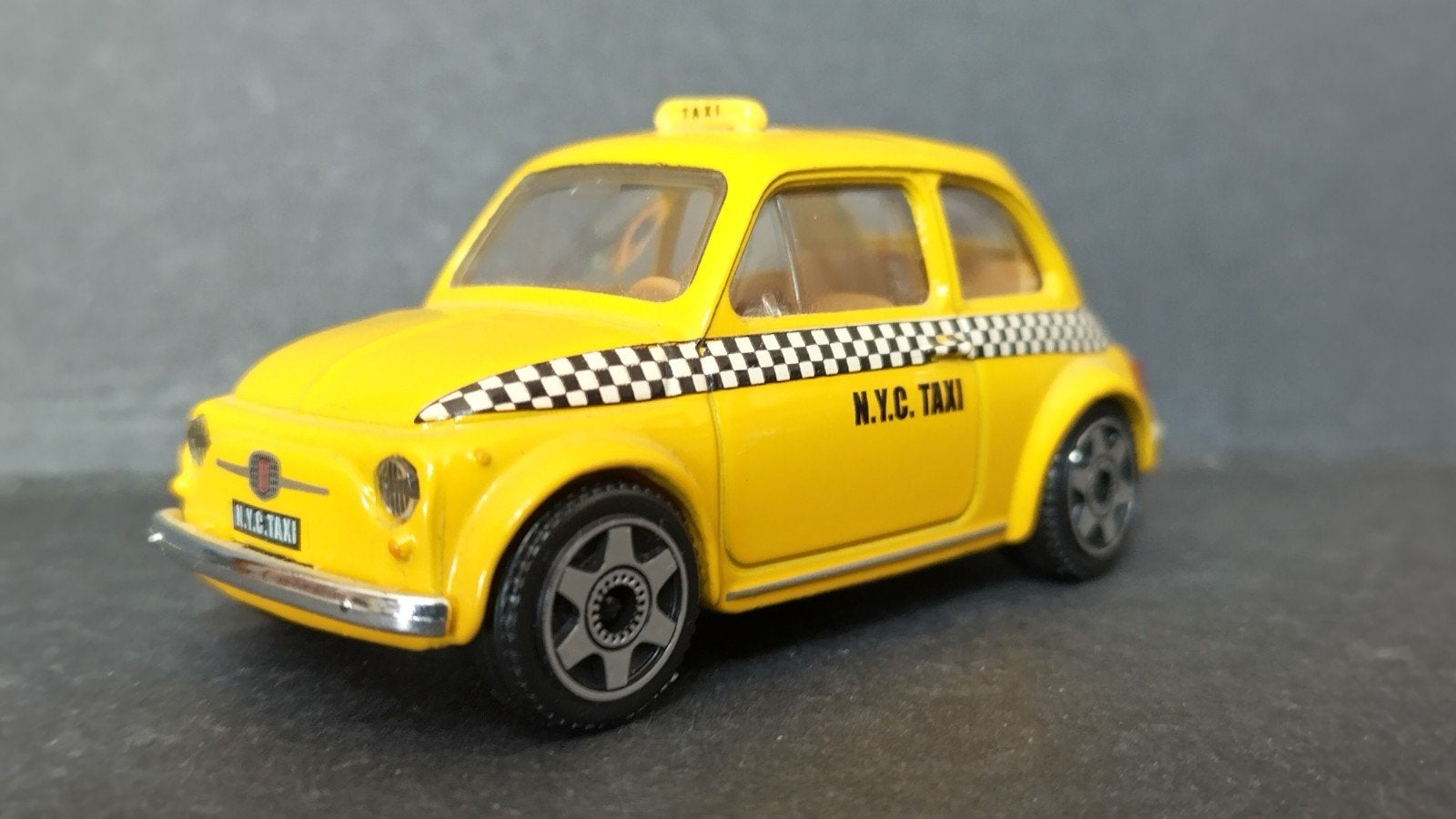 Fiat 500 New York Taxi 1:38 Bburago Pol, Auto, Verzenden, ., Zo goed als nieuw