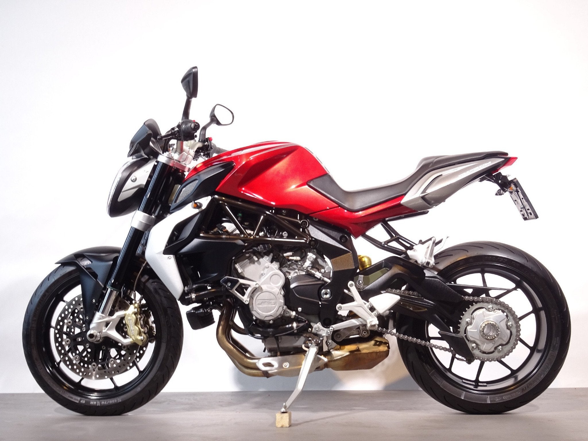 MV Agusta Brutale 800, Bedrijf, Meer dan 35 kW, 800 cc, Quickshifter