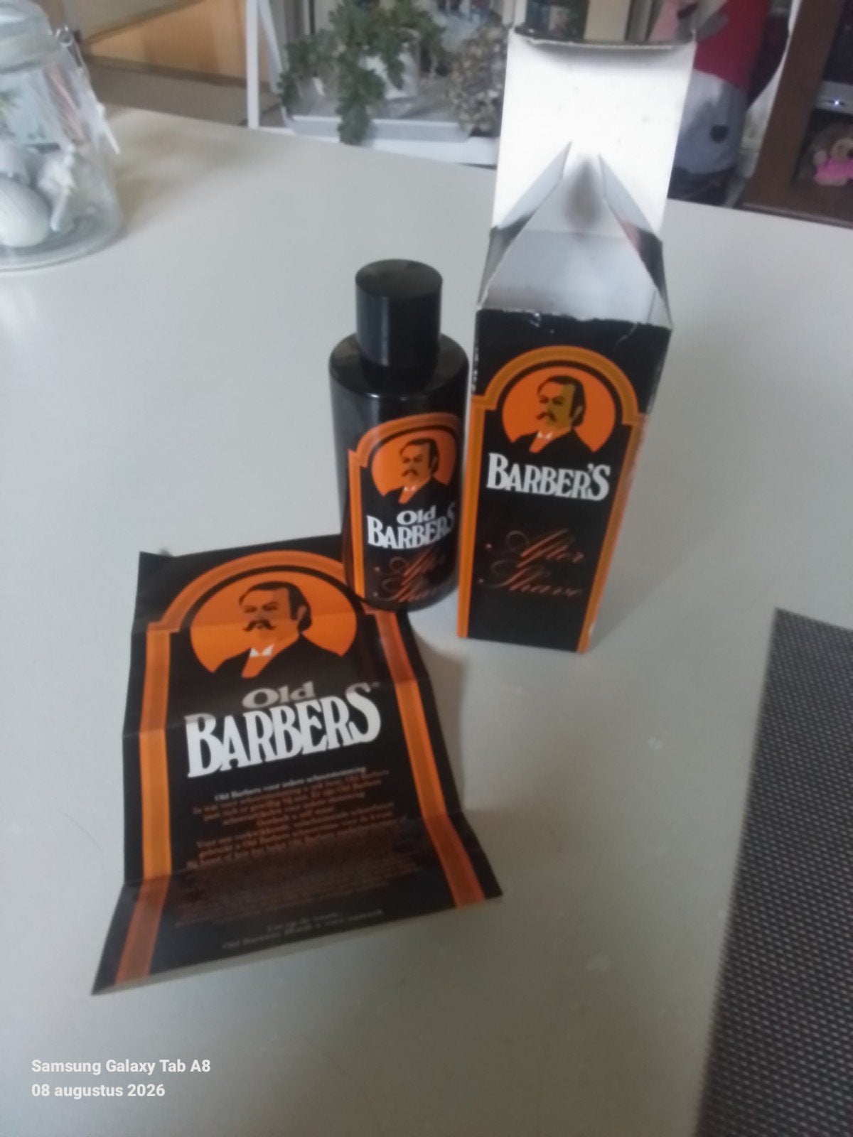 mooi flesje AFTER SHAVE BARBER,S, Verzamelen, Parfumverzamelingen, Ophalen of Verzenden, Parfumfles