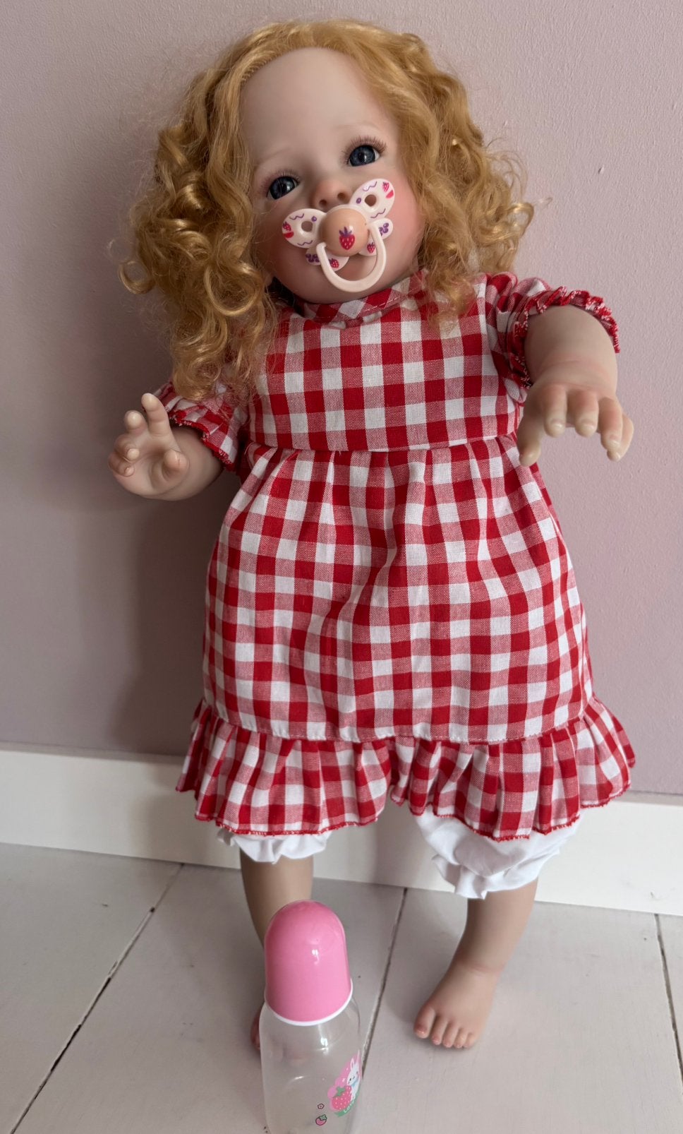 Leuke reborn baby pop 60cm vinyl, Ophalen of Verzenden, Zo goed als nieuw, Pop, Levensecht of Reborn
