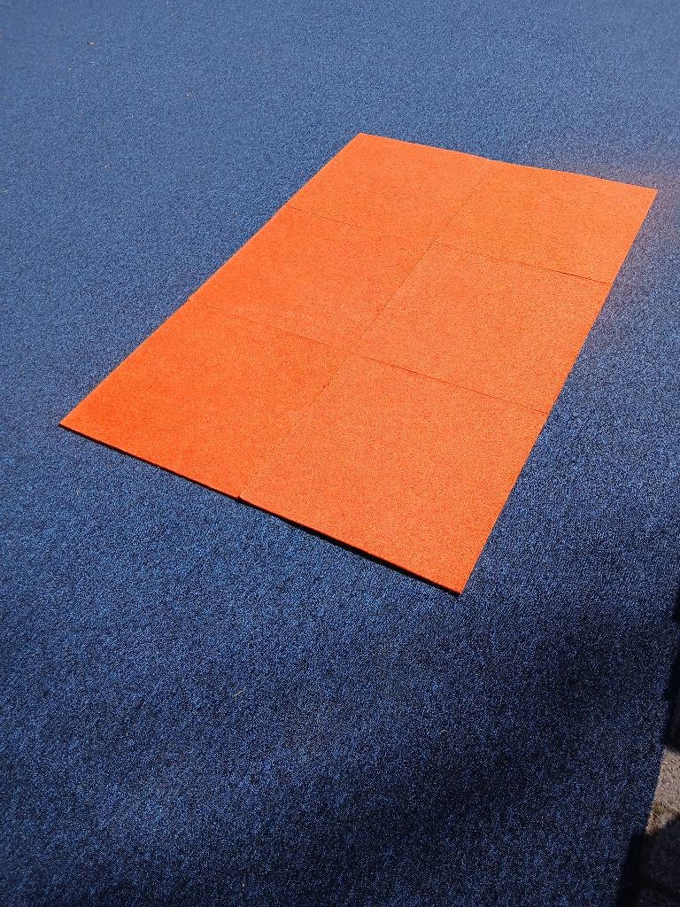 tapijttegels oranje 40m2, Ophalen, Gebruikt, Overige kleuren, 25 tot 50 m²