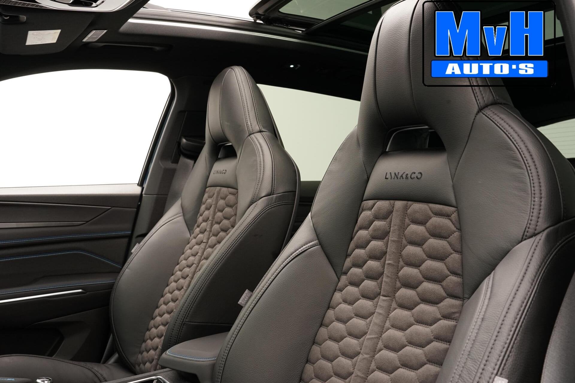 Lynk & Co 01 1.5 PHEV FULL BL XL|LEER/ALCANT|ZW.HEMEL|SOH95%, Stof, Blauw, Automatische klimaatregeling, Plug-in hybride
