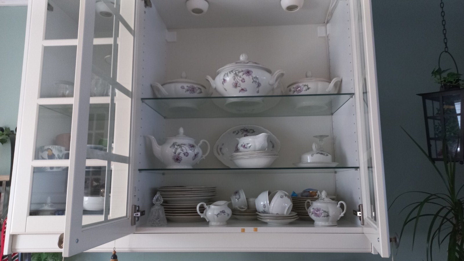 Vintage porseleinen servies met bloemmotief, Ophalen
