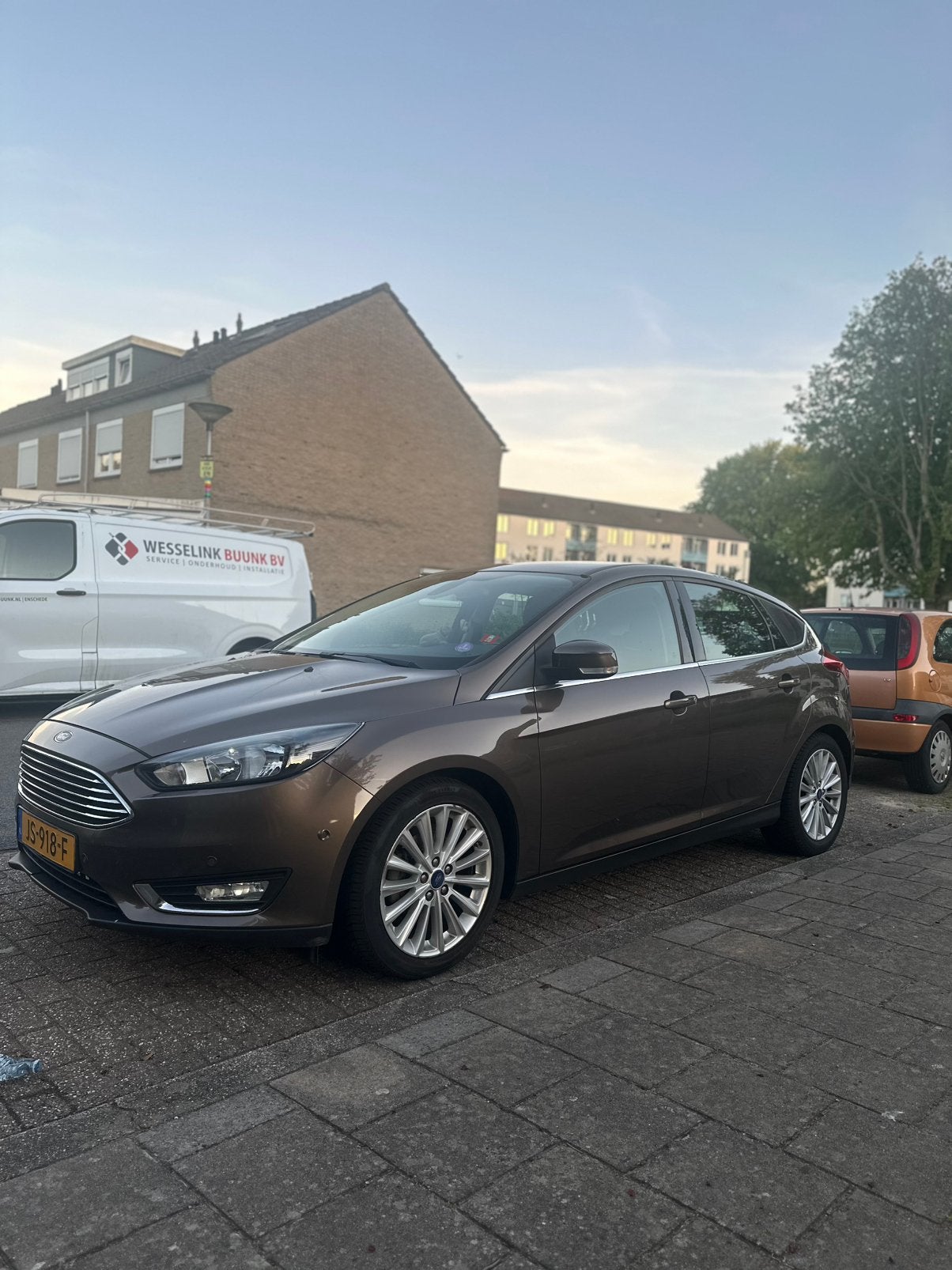 Ford Focus 1.0 Ecoboost 92KW 5D 2016 Bruin, Auto's, 125 pk, USB, Bruin, Origineel Nederlands