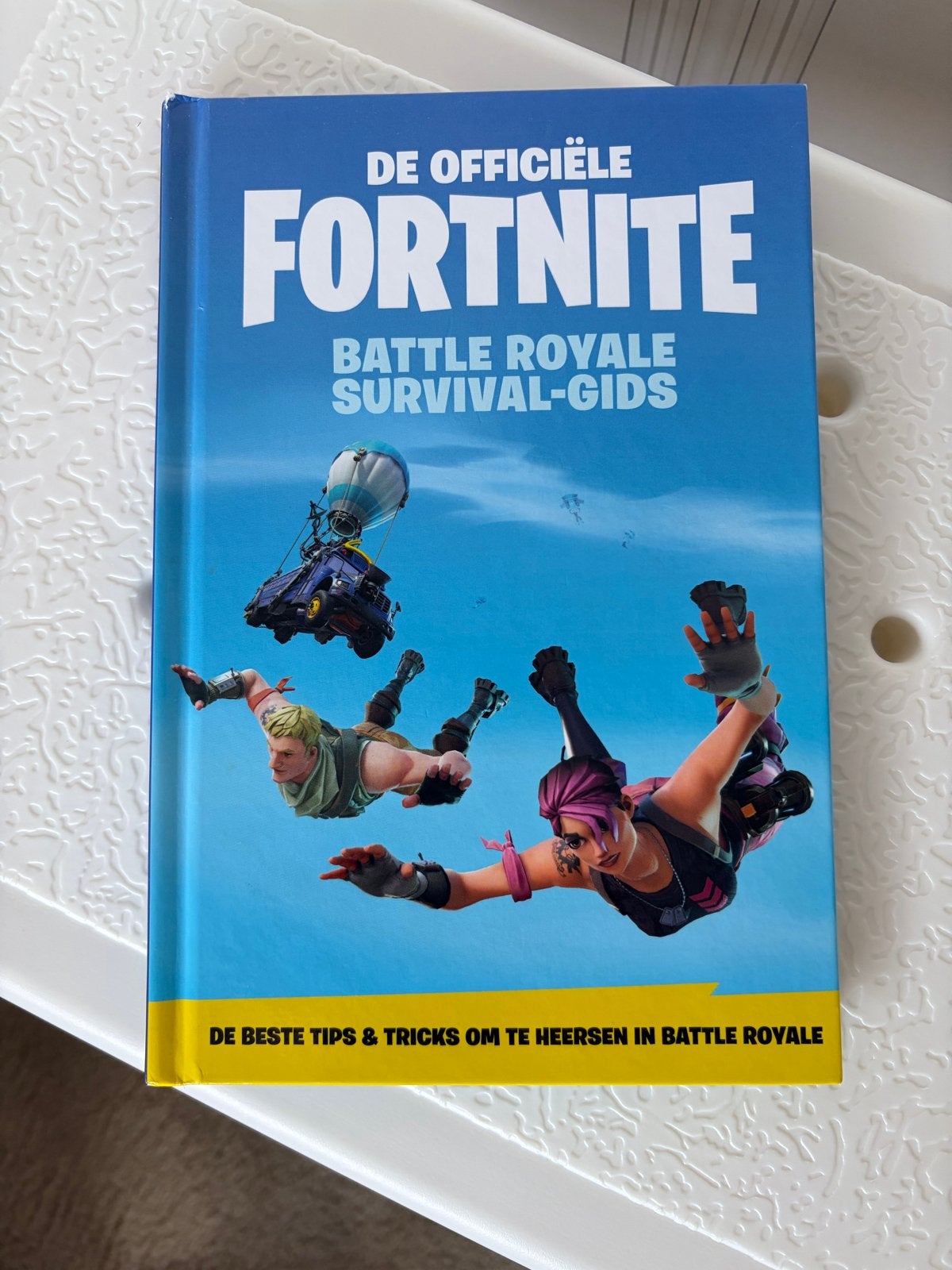 Fortnite Battle Royale Survival-Gids; Officiële Gids, Boeken, Ophalen of Verzenden, Zo goed als nieuw, Niet van toepassing