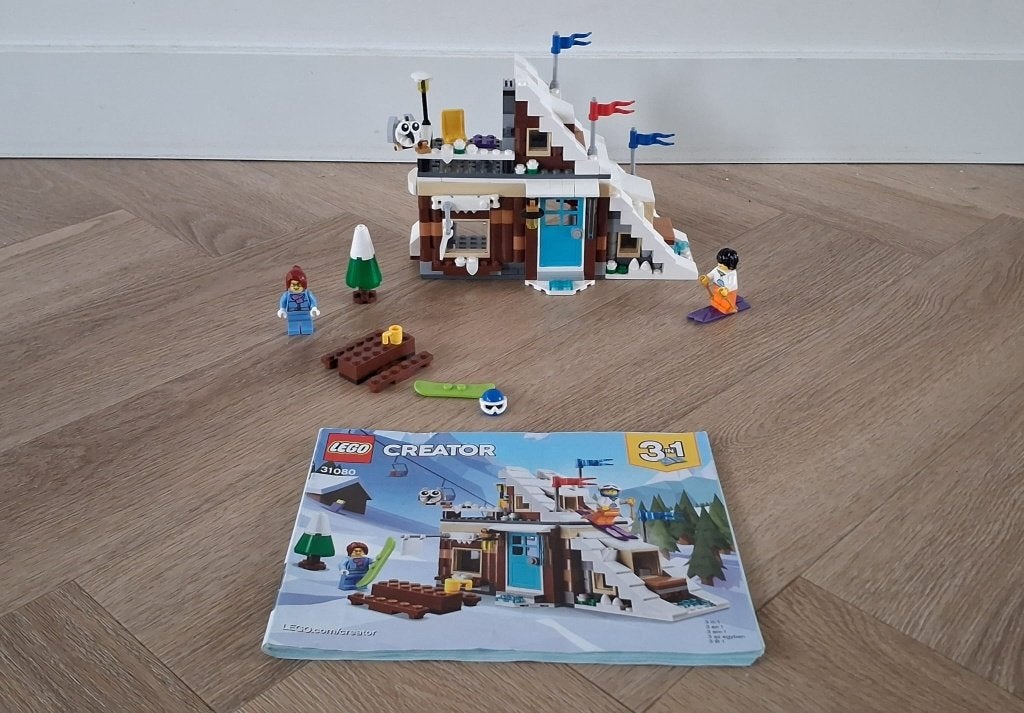 Lego  creator Modulaire wintervakantie 31080, Kinderen en Baby's, Ophalen, Zo goed als nieuw
